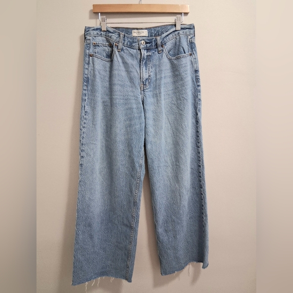 Abercrombie & Fitch The Ultra Loose Low Rise Baggy Wide Leg Jeans Raw Hem 29/8r - Picture 1 of 8